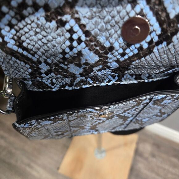 ZARA Animal Print Mini Bag, long crossbody/Should strap. Super cute. - Picture 8 of 17